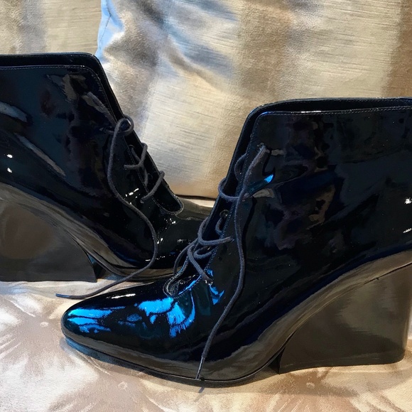 Robert Clergerie Shoes - Robert Clergerie Black Patent Leather Booties